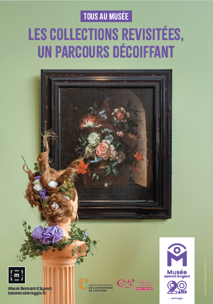 Affiche « Les collections revisitées, un parcours décoiffant » : coiffure florale élaborée devant un tableau de bouquet du musée - Agrandir l'image, fenêtre modale