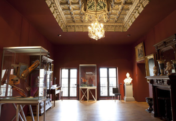 Musée Bernard d'Agesci, salon Auguste-Tolbecque